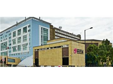 英國(guó)留學(xué)熱門院校之布拉德福德大學(xué)--生活便宜的英國(guó)大學(xué)