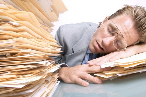 美國高中生竟然平均每天只睡4小時(shí)